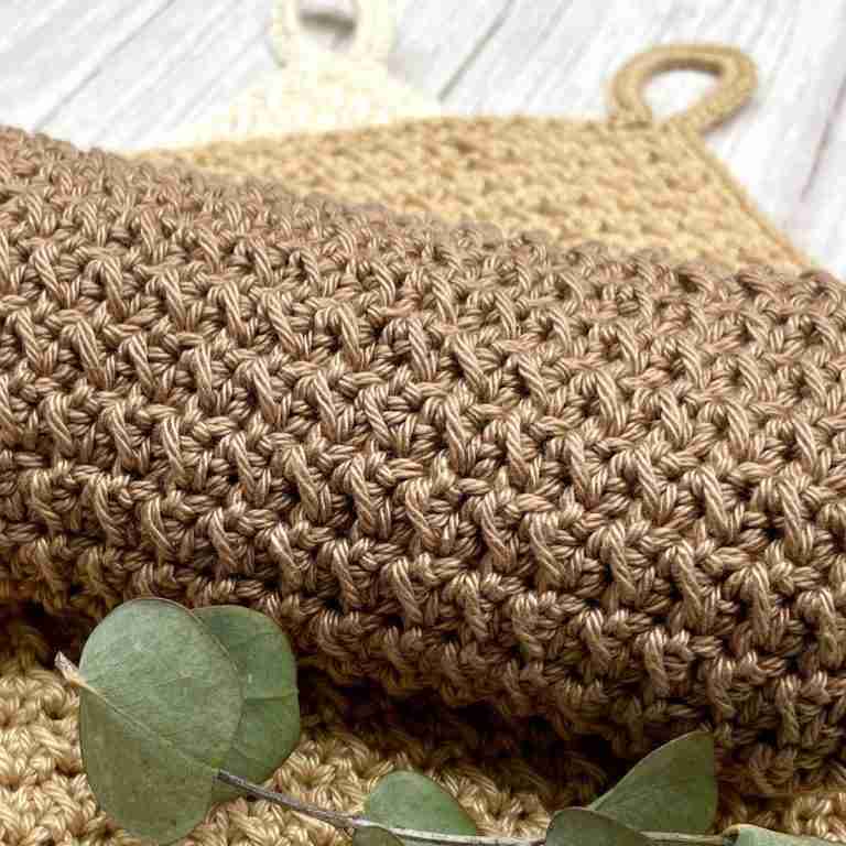 How to Crochet Even Moss Stitch: Easy Beginner Tutorial