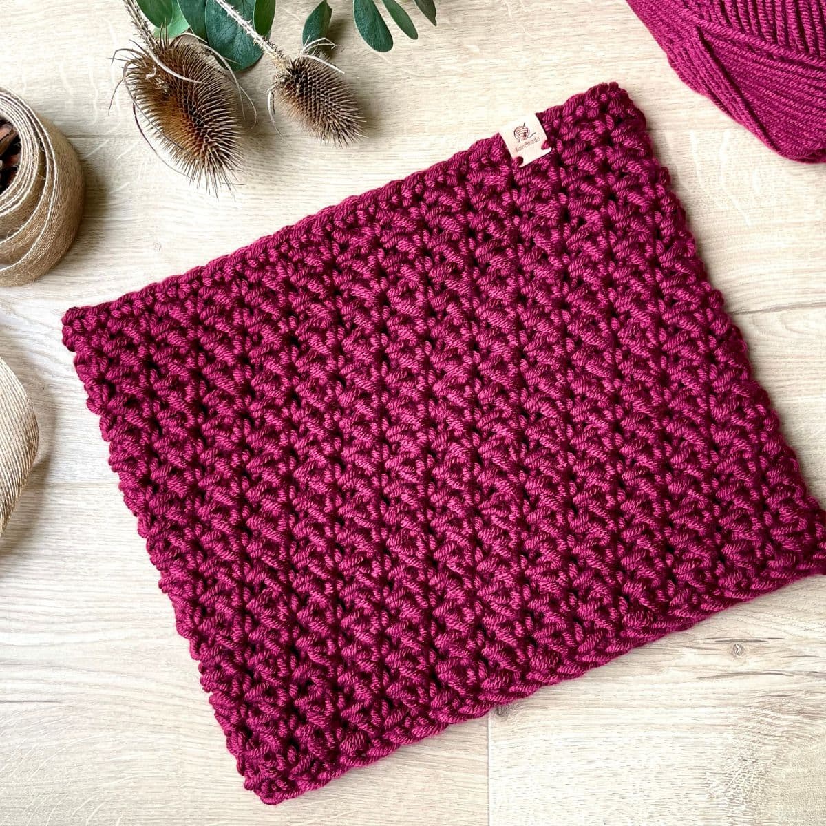 quick and easy crochet cowl pattern, chunky cowl scarf