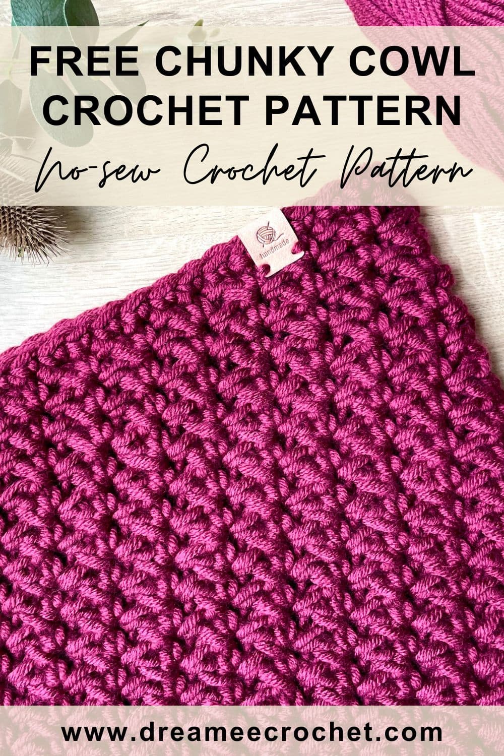 free chunky cowl crochet pattern, no-sew crochet pattern