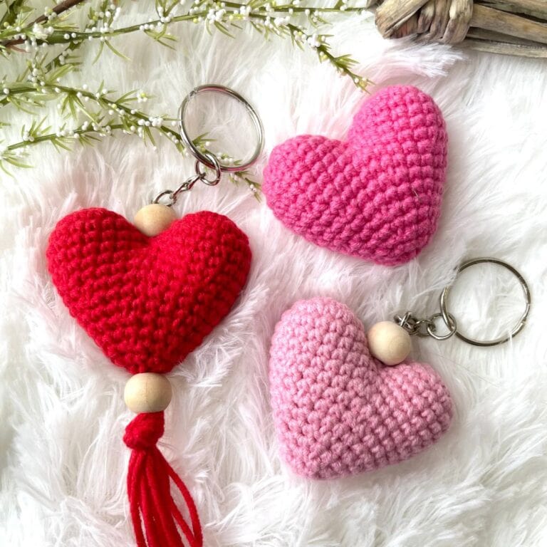 Free Crochet Heart Keychain Pattern: Easy Amigurumi Heart Pattern